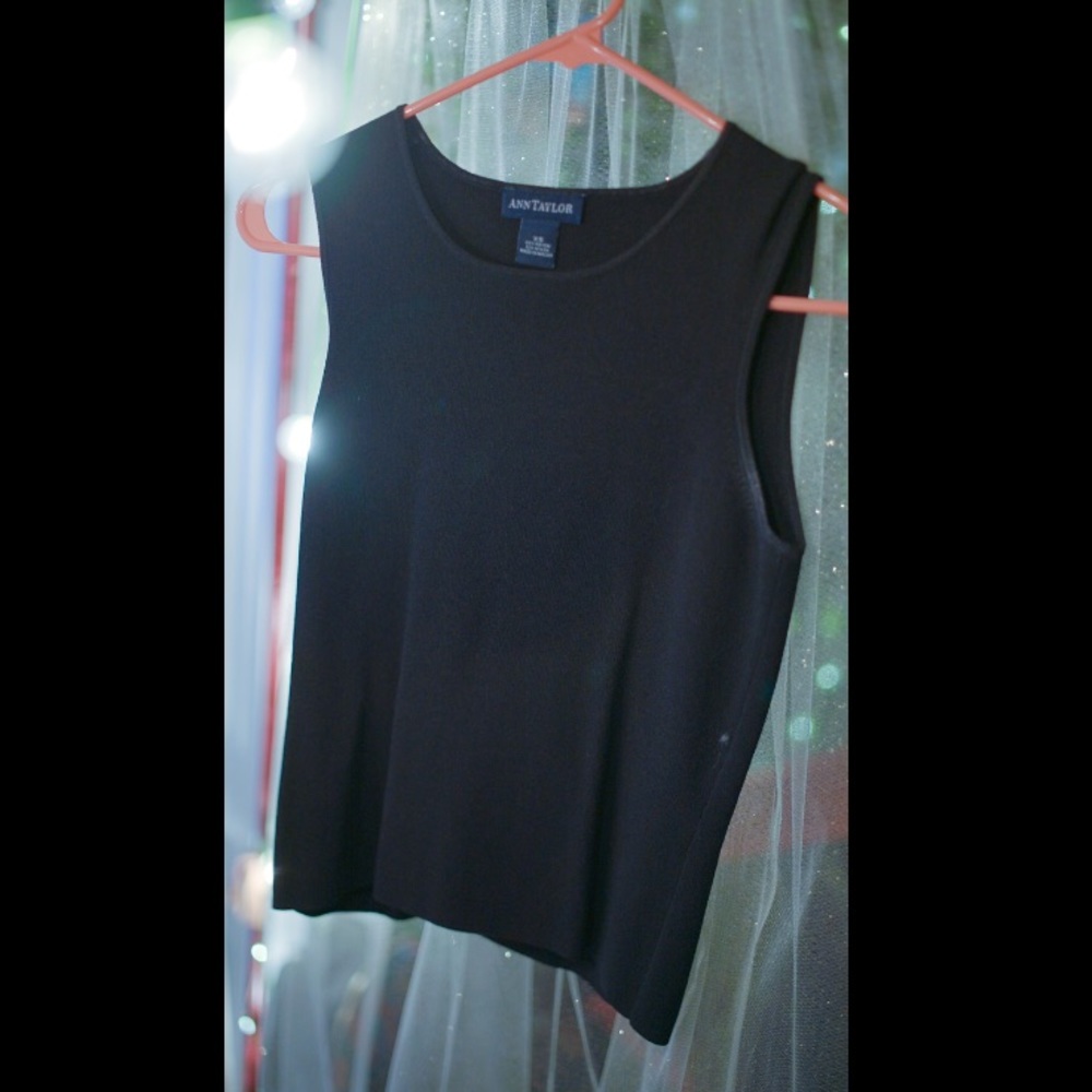 Professional Ann Taylor top!